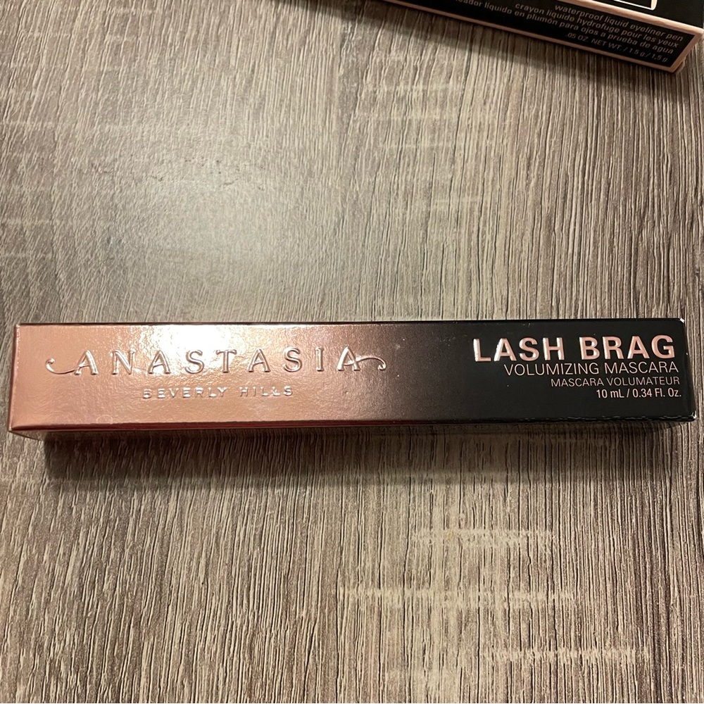 Anastasia Beverly Hills Lash Brag